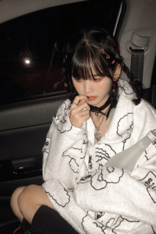 鬼妻墓中来